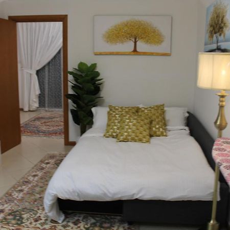 Newly Furnished Cozy 1 Bedroom Apartment Close To Jbr Beach And Metro Dubaj Kültér fotó