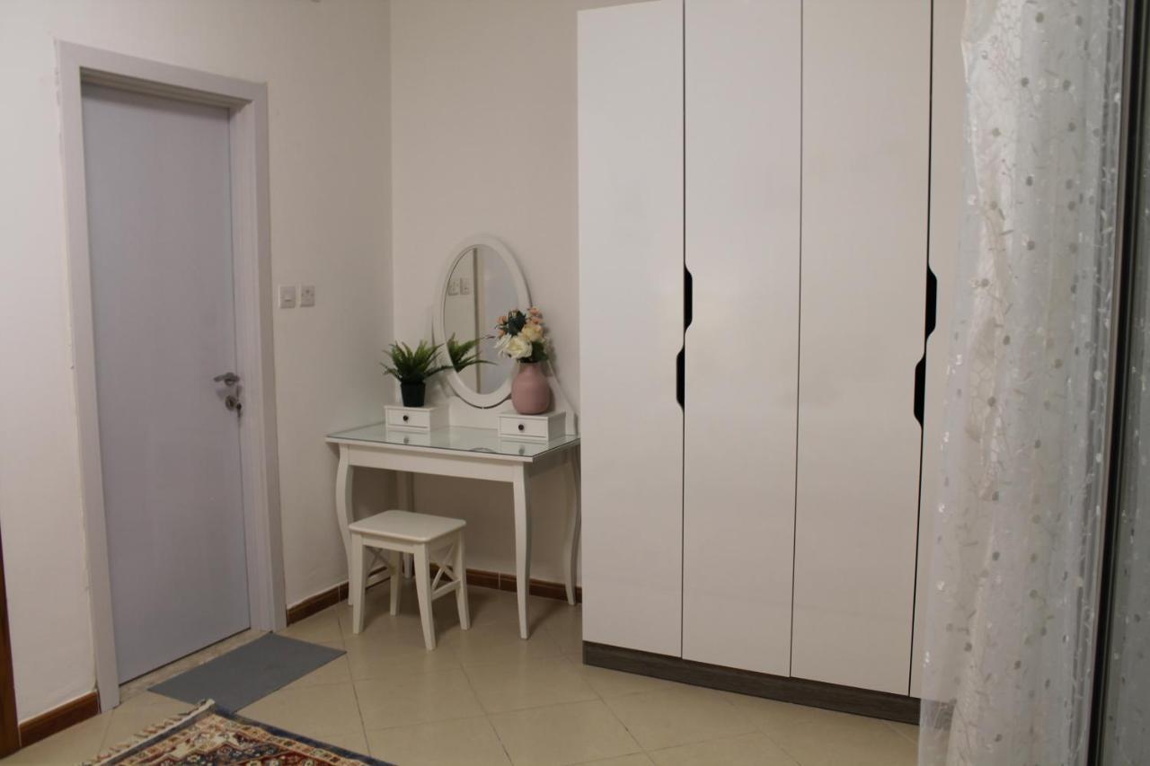 Newly Furnished Cozy 1 Bedroom Apartment Close To Jbr Beach And Metro Dubaj Kültér fotó