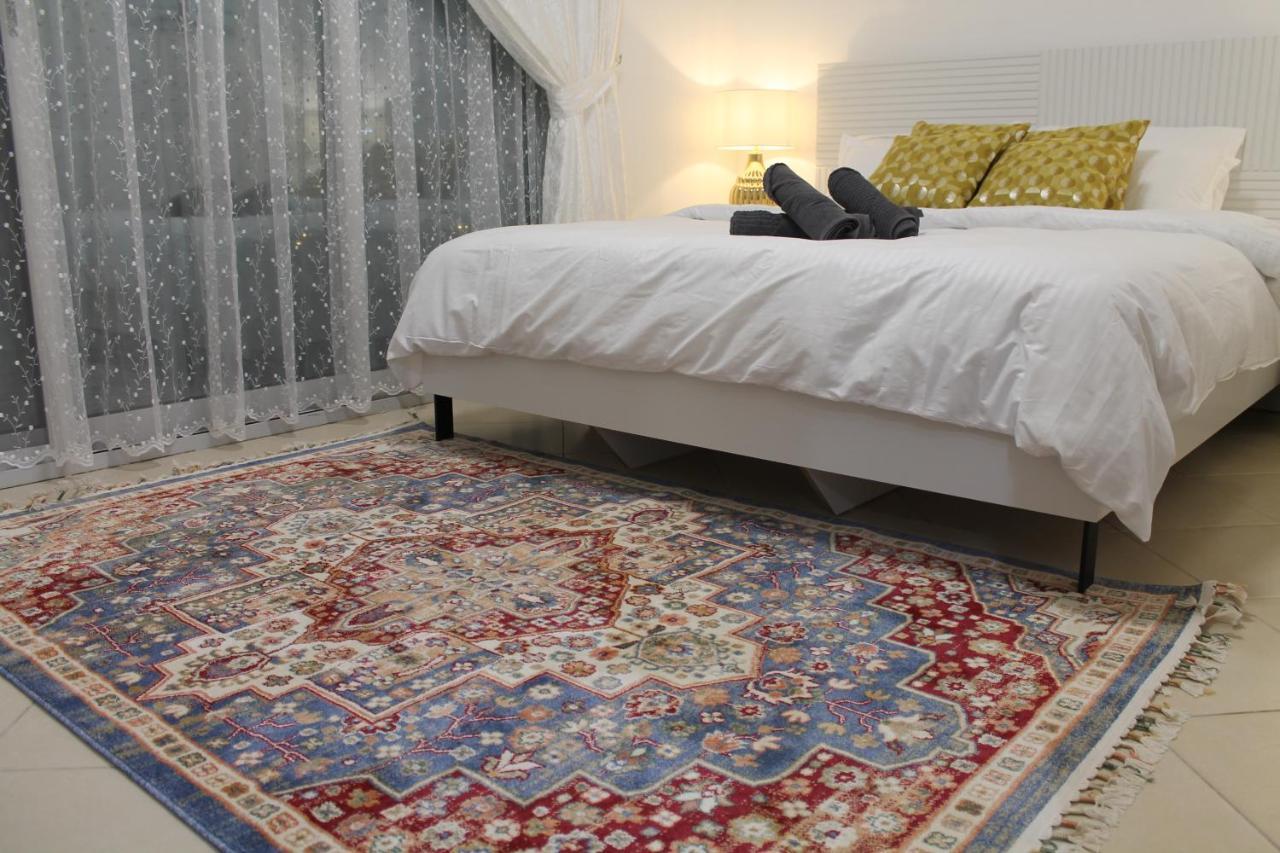 Newly Furnished Cozy 1 Bedroom Apartment Close To Jbr Beach And Metro Dubaj Kültér fotó