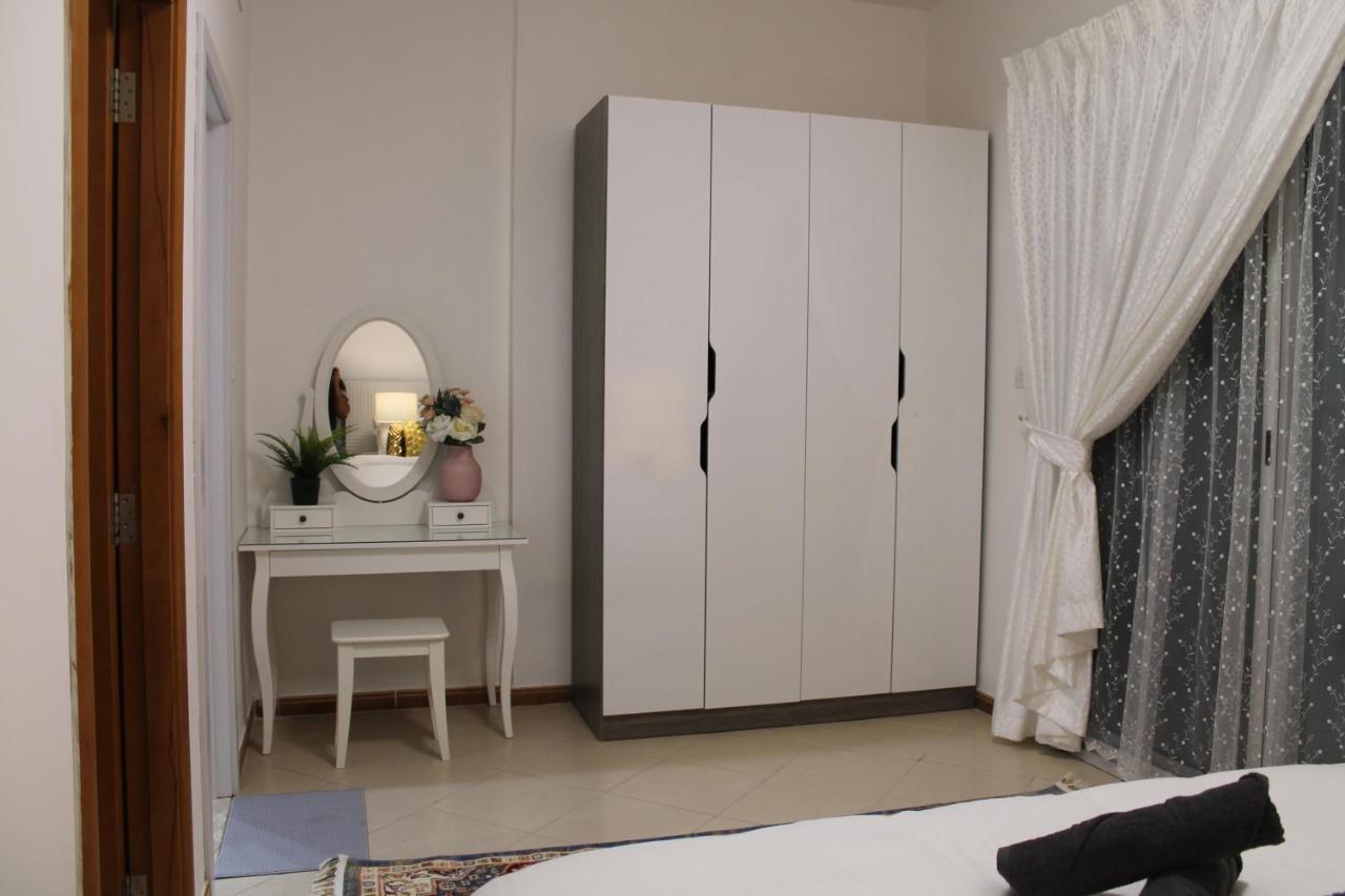 Newly Furnished Cozy 1 Bedroom Apartment Close To Jbr Beach And Metro Dubaj Kültér fotó
