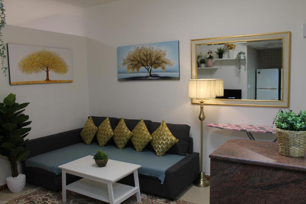 Newly Furnished Cozy 1 Bedroom Apartment Close To Jbr Beach And Metro Dubaj Kültér fotó