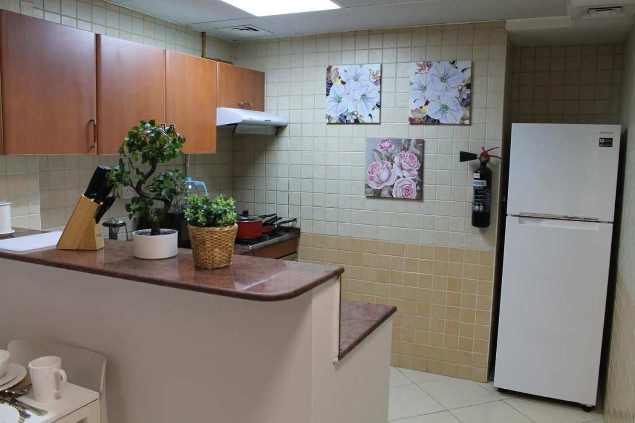 Newly Furnished Cozy 1 Bedroom Apartment Close To Jbr Beach And Metro Dubaj Kültér fotó