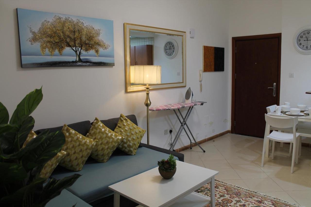Newly Furnished Cozy 1 Bedroom Apartment Close To Jbr Beach And Metro Dubaj Kültér fotó