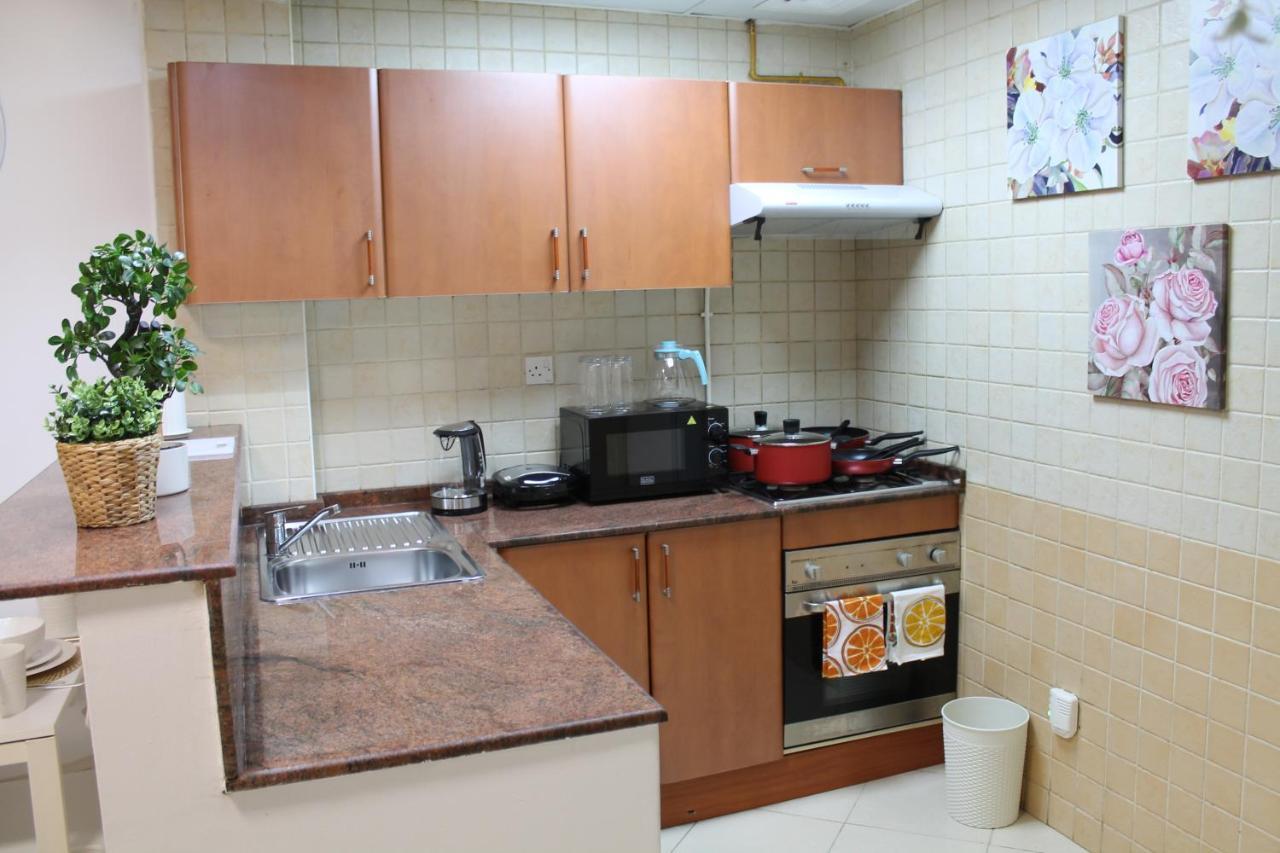 Newly Furnished Cozy 1 Bedroom Apartment Close To Jbr Beach And Metro Dubaj Kültér fotó